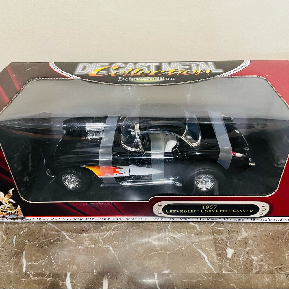 Vintage Road Signature Diecast 1:18 Scale 1957 Chevrolet Corvette Gasser NIB